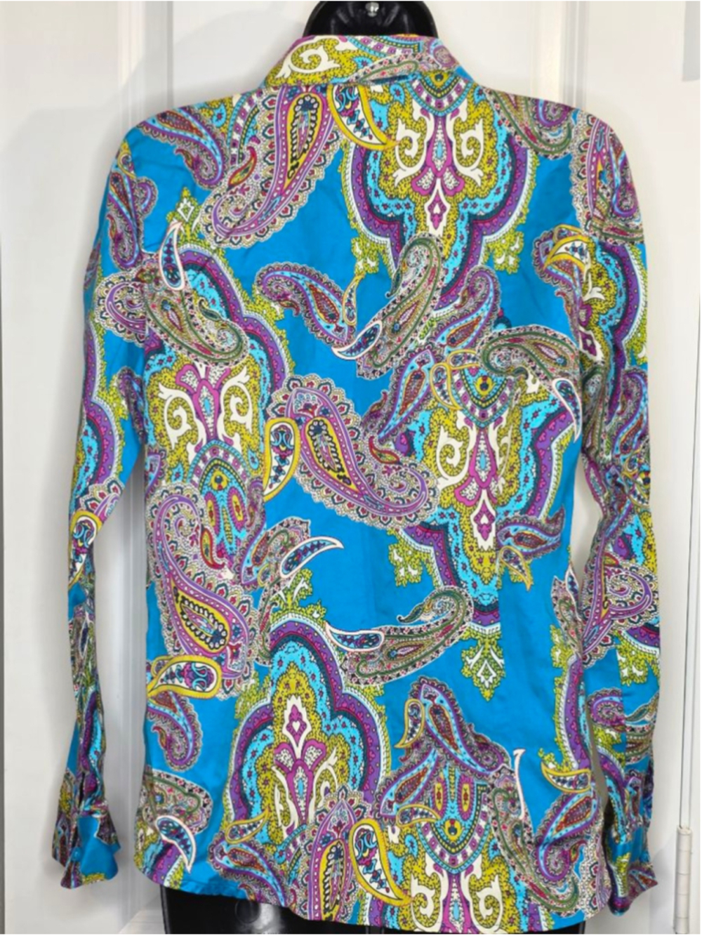 Van Heusen Studio Blue Paisley Button Down Shirt Women’s Size M - Picture 3 of 5